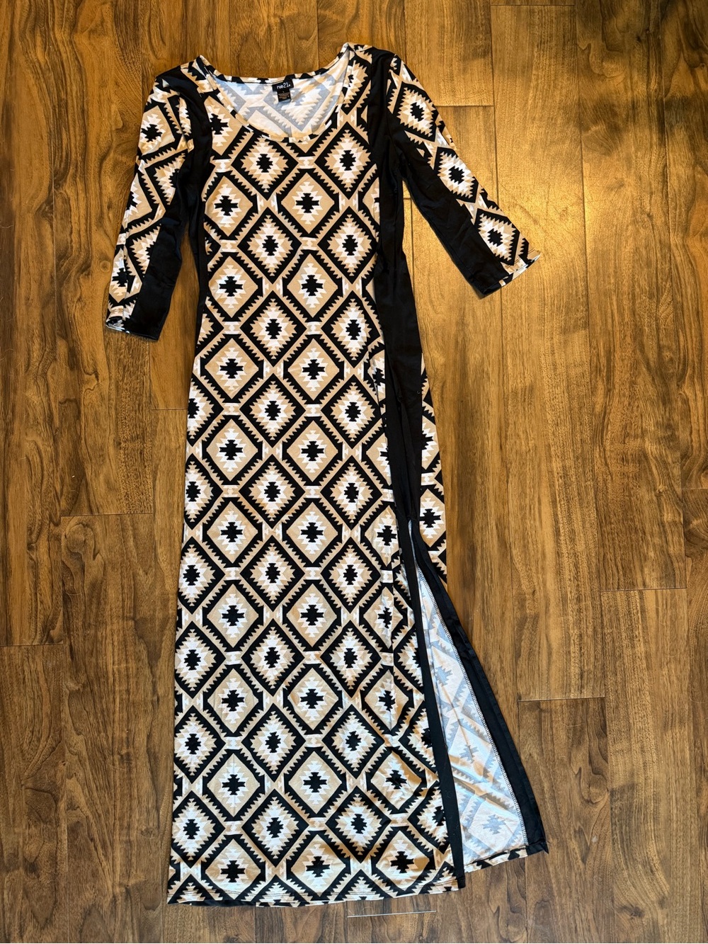 Rue21 Neutral Geometric Long Sleeve Maxi Dress